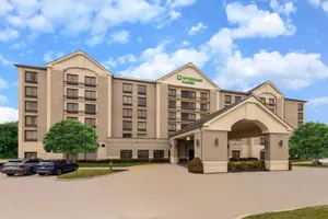 Image of Wyndham Garden Kansas City Airport