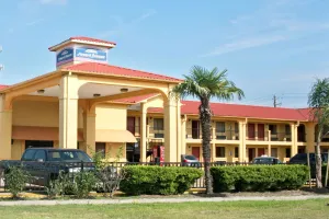 Image of Howard Johnson by Wyndham Houston Heights Downtown