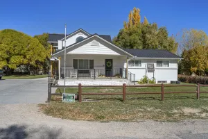 Image of Happy Trails West Inn