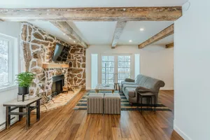 Image of River House Hot Tub 15min to Downtown Skiing