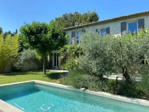 Image of Charming Villa With AC in Alpilles