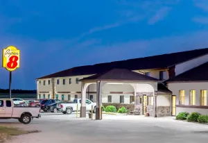 Image of Super 8 by Wyndham Grinnell IA