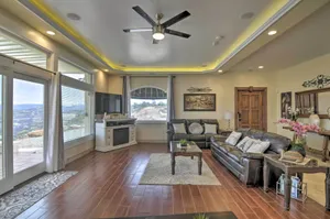 Image of Chic Paradise Home w/ Terrace: 13 Mi to Wineries!
