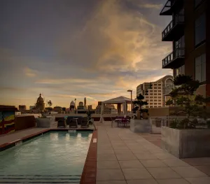 Image of Hampton Inn & Suites Austin @ The University / Capitol