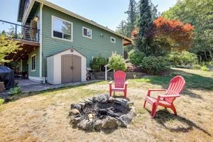 Image of Modern Bellingham Retreat Near Galbraith Mountain!