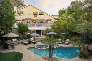 Image of Luxury 5br 3 5ba w Pool & Hot Tub