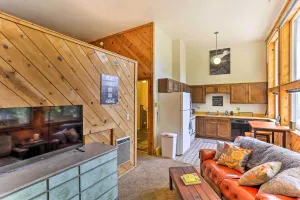 Image of Cozy Studio Near Hiking and Skiing, Walk to Downtown