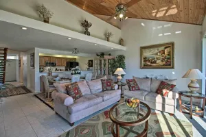 Image of 1 Mi to PGA Golf Retreat with Pool in Palm Beach