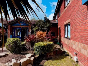 Image of Redwings Lodge Dunstable