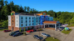 Image of Holiday Inn Express & Suites Cross Lanes by IHG