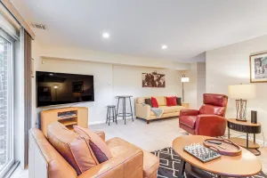 Image of 3 Mi to Dtwn Silver Spring: Convenient Apartment