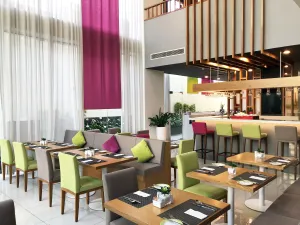 Image of ÊMM Hotel Saigon