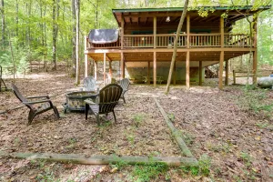 Image of Hot Tub & Fire Pit: Cozy Cabin in Cherry Log!