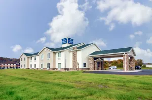 Image of Cobblestone Inn & Suites - Ambridge