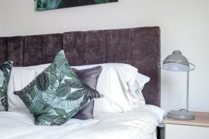 Image of Town Center 2 bed Serviced Apartment 08 with parking, Surbiton By 360Stays