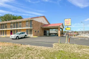 Image of Regal Inn Guntersville By OYO Hwy 431