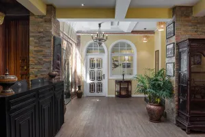 Image of Botum Palace Hotel