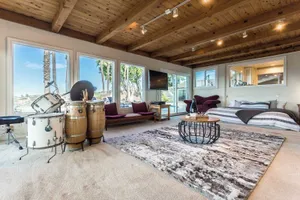 Image of Oak Hills by Avantstay Panoramic View, Pool, Spa