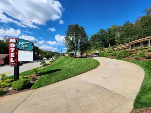 Image of Jefferson Hills Motel