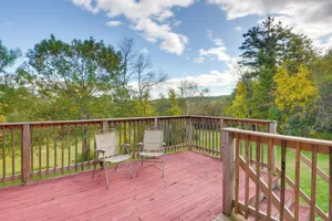 Image of Charming Putney Home: Porch, Grill & Hiking Trails