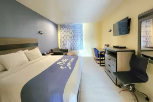 Image of Days Inn by Wyndham Freeport