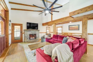 Image of 2 Mi to Appalachian State: Cabin w/ Outdoor Spaces