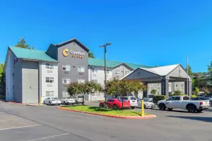Image of Comfort Suites Portland Airport