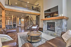 Image of Luxury Suncadia Resort Retreat with Private Hot Tub!