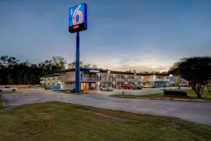 Image of Motel 6-Port Allen, LA - Baton Rouge