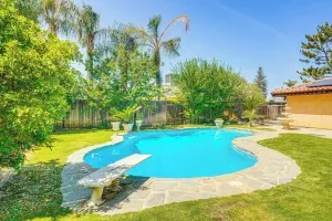 Image of 7 Mi to Dtwn: Poolside Paradise in Bakersfield!