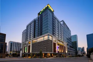 Image of Holiday Inn & Suites Nashville Downtown Broadway