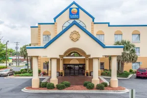 Image of Comfort Inn & Suites FtJackson Maingate