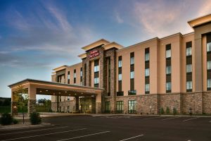 Image of Hampton Inn & Suites-Hudson Wisconsin