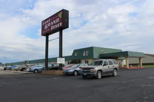 Image of East Grand Inn