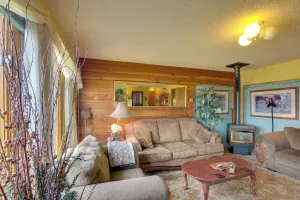 Image of Yellowstone Country Retreat: Stunning Views!