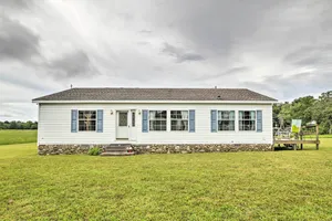 Image of Warm and Inviting Family Home - 2 Mi to Golf Course!