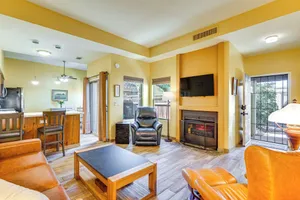 Image of 12 Mi to Dtwn Tucson Tranquil Townhome with Office