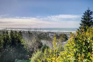 Image of Ocean Vista Gold Beach Getaway!
