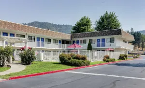 Image of Motel 6-Grants Pass, OR