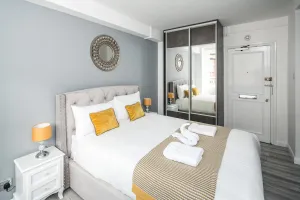 Image of NEW Sleek & Modern Studio in the Heart of Chelsea