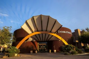 Image of DoubleTree by Hilton Hotel & Spa Napa Valley - American Canyon