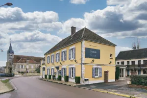 Image of LOGIS Hôtel & Restaurant Le Soleil D'or