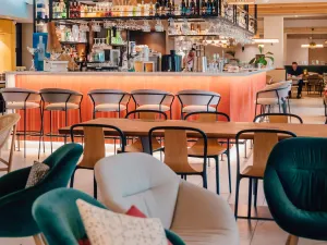 Image of Mercure Avignon Gare TGV