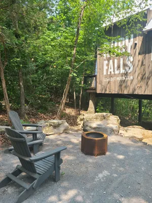 Image of The Treetop Hideaways at Ruby Falls
