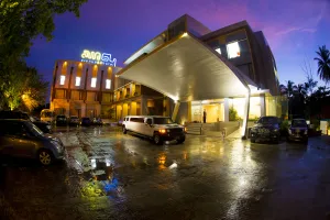 Image of Avenue 64 Hotel