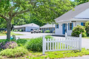 Image of Blue Dolphin Inn