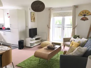 Image of ESSEX Basildon 4 bedroom house 2 half bath