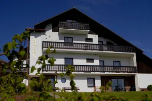 Image of Garni Hotel & Ferienwohnungen Seeschlößchen