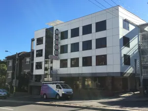 Image of Edgecliff Lodge Motel