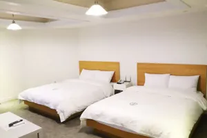 Image of Hillside Hotel